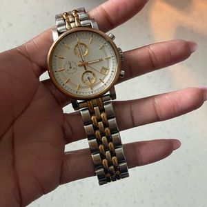 Everything in my closet must go! Offers welcome! 
Fossil Watch-Great Condition!